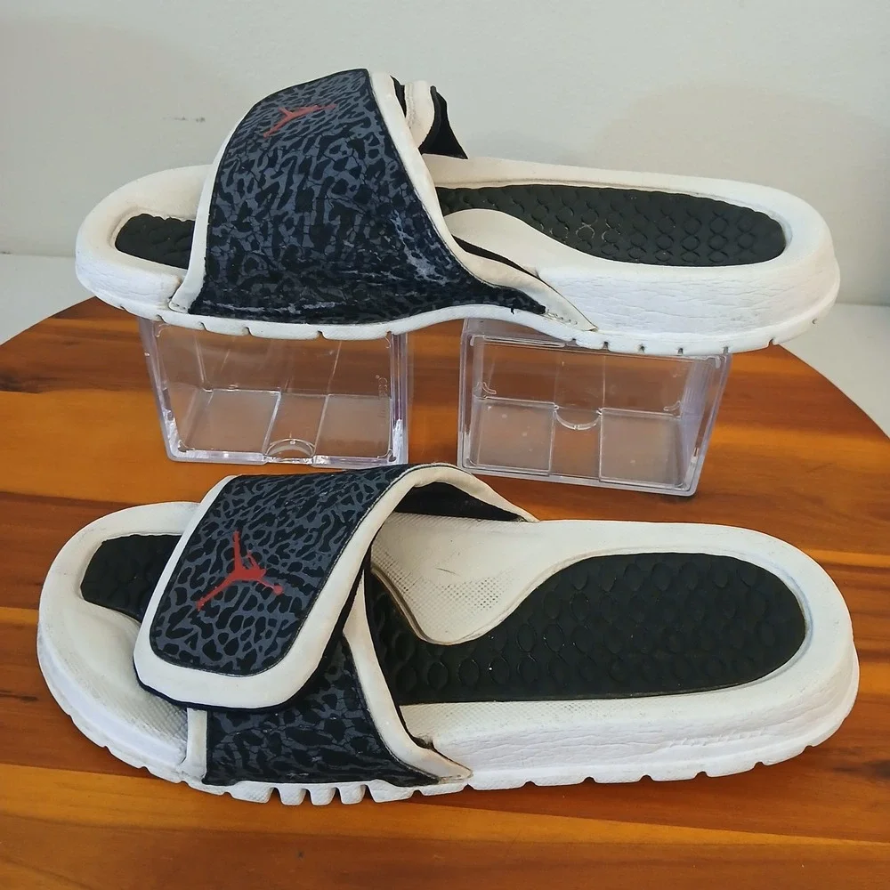 Jordan Hydro 2 Elephant Print Kids Size 7Y Black White Slides 313194-160